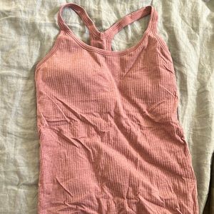 Lululemon size 6 ebb to flow tank good condition